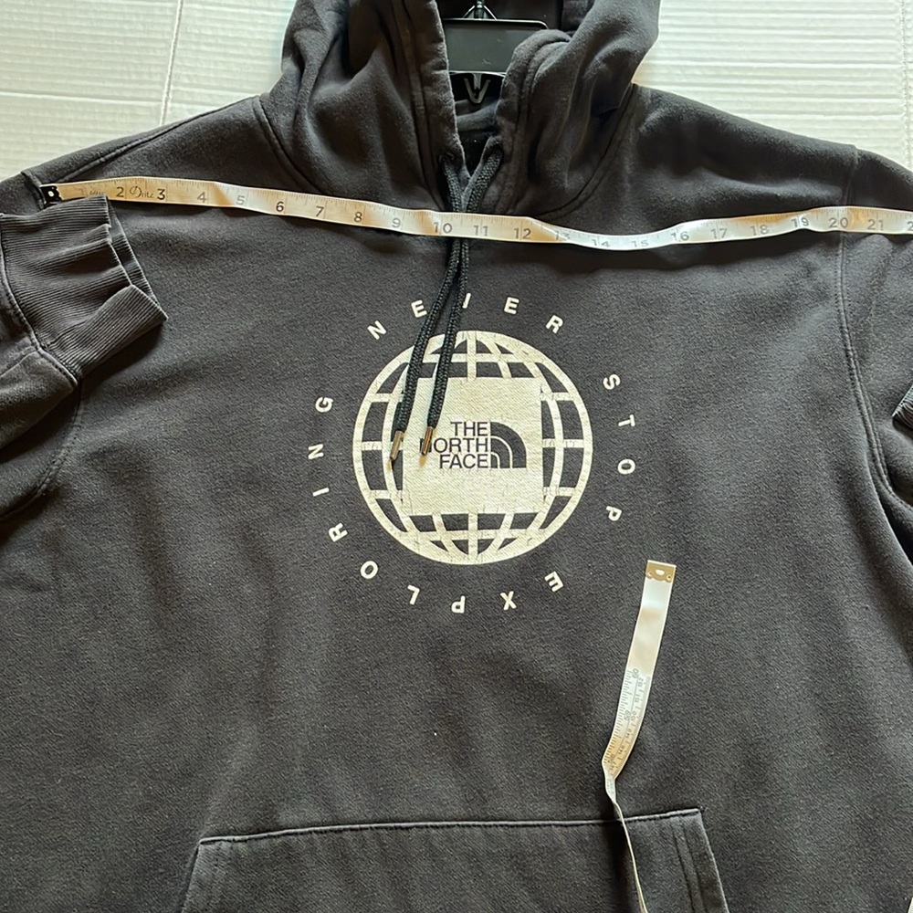 The North Face-XXL-Black- Hoodie-never stop exploring logo-hooded sweatshirt. - Picture 13 of 16